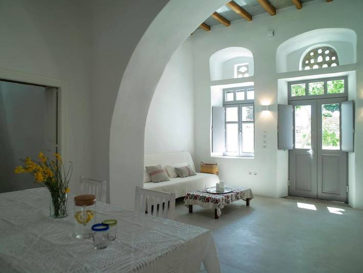 Maison d’hôte pour 4 personnes, avec Jacuzzi et Terrasse ainsi que Jardin et Vue dans Tinos