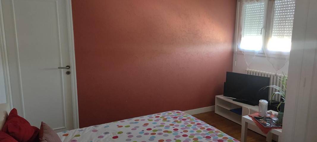 Gîte pour 2 personnes, avec jardin à Brecé