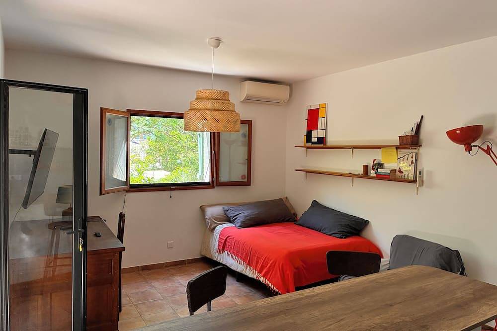 Summer rental Ajaccio in Ajaccio, Golfe D'Ajaccio