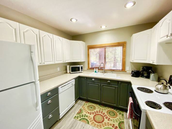 Log cabin for 6 people, with balcony, with pets in Idyllwild