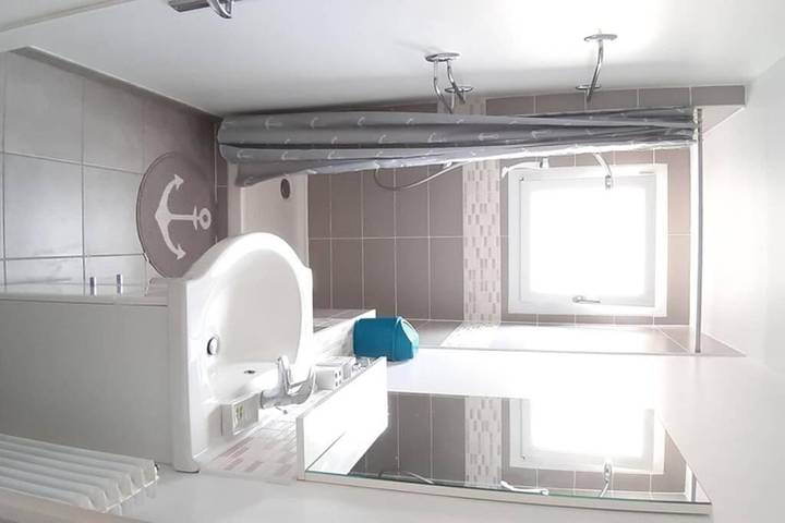 Gîte pour 2 personnes, avec jardin ainsi que terrasse et vue dans Thermes Borda - 2