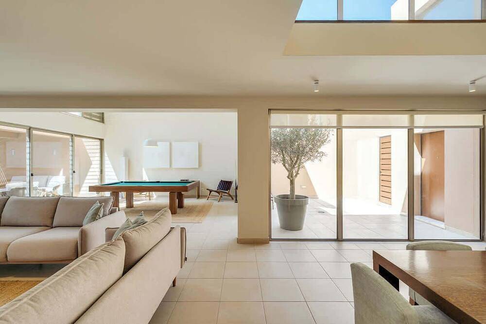 2Br Villa w/ Private Pool | Salgados | Da’Home in Guia, Faro Distrikt