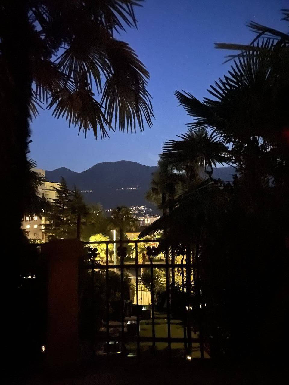 Ganze Ferienwohnung, Traumhafte Lounge am Lago Maggiore in Locarno, Tessiner Alpen