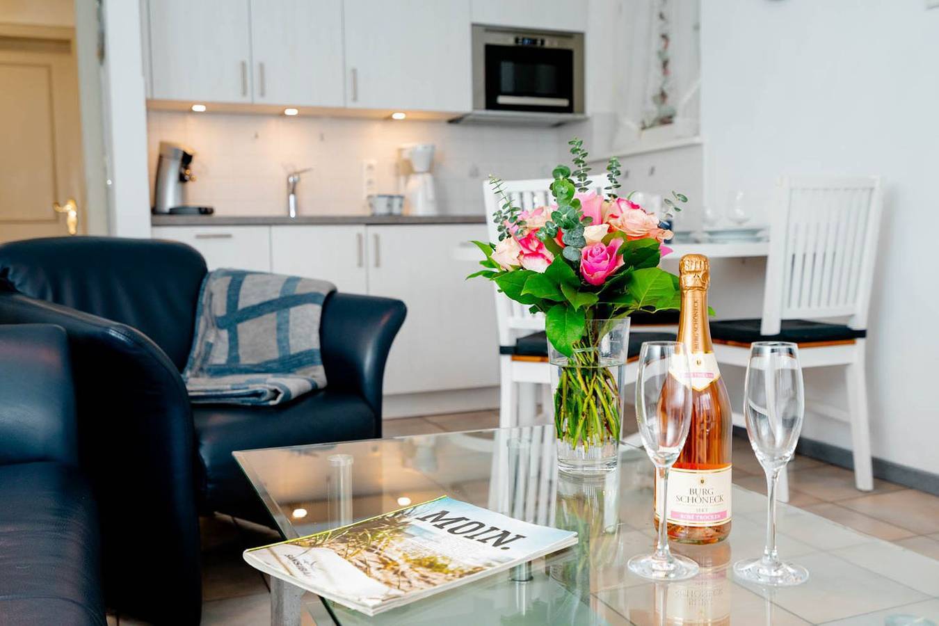 Ganze Wohnung, Ebenerdige Sonnige ruhige Ferienwohnung im Herzen von Wenningstedt-Sylt in Wenningstedt, Sylt