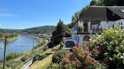 Ferienwohnung für 5 Personen, mit Sauna und Terrasse sowie Garten in Festung Königstein