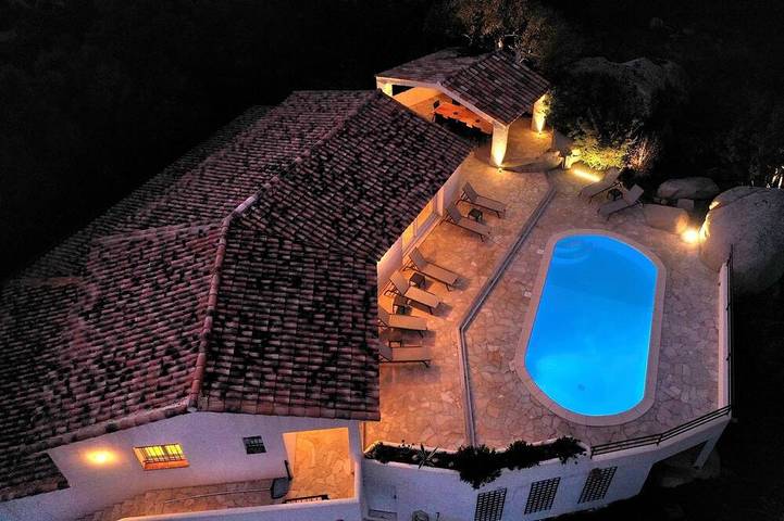 Villa pour 12 personnes, avec terrasse et jardin - 1