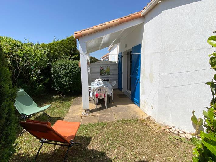 Maison de vacances pour 5 personnes, avec Terrasse ainsi que Jardin et Piscine à Longeville-sur-Mer