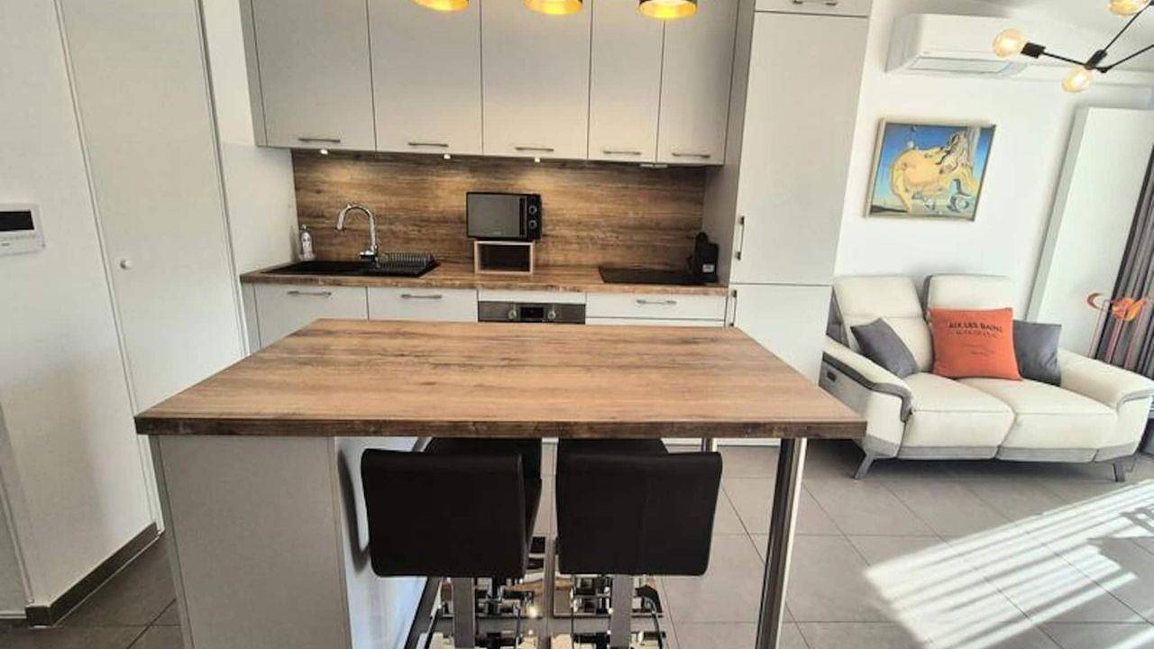 Entire holiday apartment, Ferienwohnung für 2 Personen (40 m²) in Aix-Les-Bains in Aix-les-Bains, Chambéry region