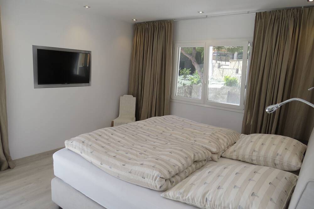 Exklusive Villa mit privatem Pool in Costa de la Calma in Costa de la Calma, Calvià