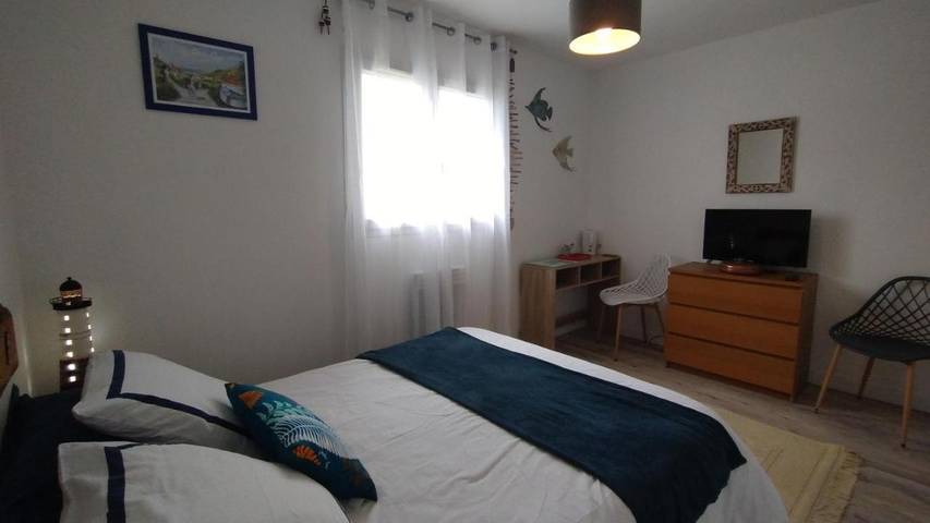 Gîte pour 2 personnes, avec vue et jardin à Plouénan - 2