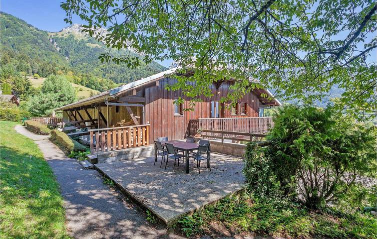 Chalet pour 6 personnes, avec Terrasse et Vue sur le lac sur le Lac d'Annecy