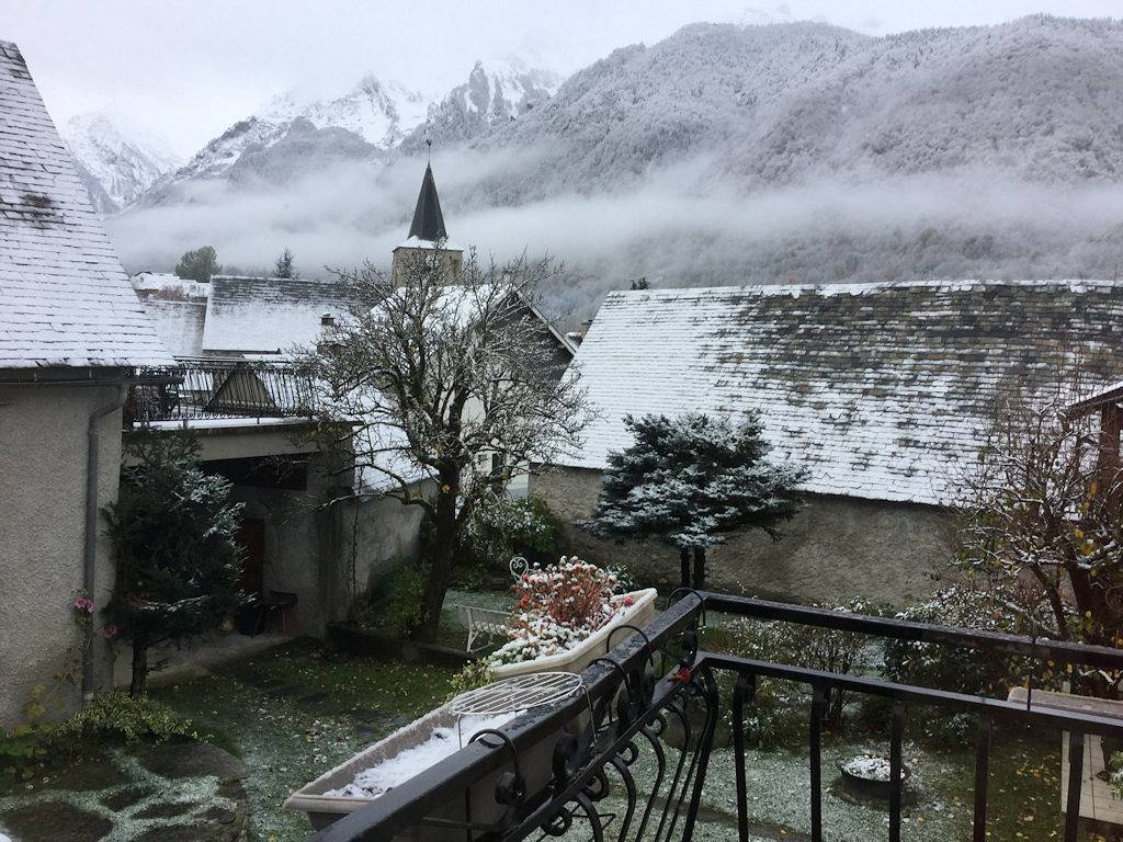 Appartement entier, Gîte vue montagne in Loudenvielle, Pyrénées