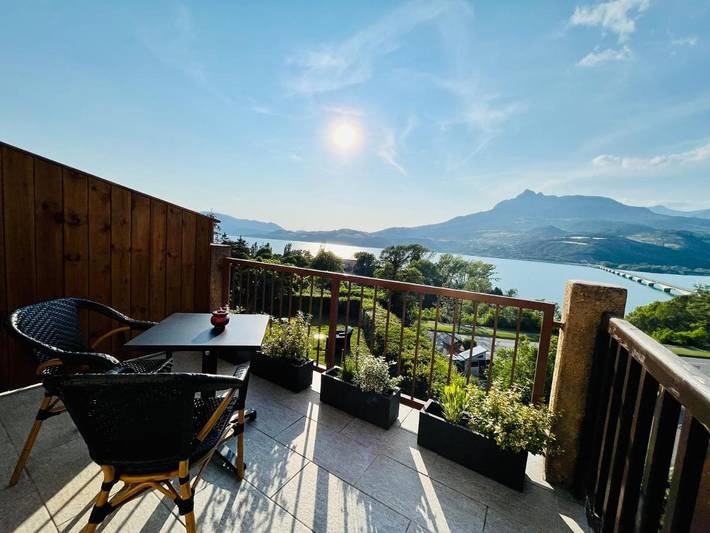 Hôtel pour 2 personnes, avec jardin à Savines-le-Lac - 2