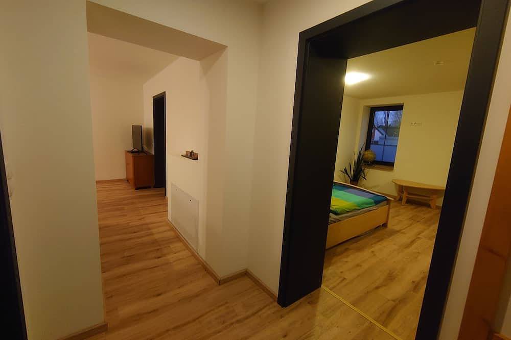 Ganze Wohnung, Ferienwohnung Stella - 10 Minuten zum See oder in die Stadt in Zittau, Zittauer Gebirge