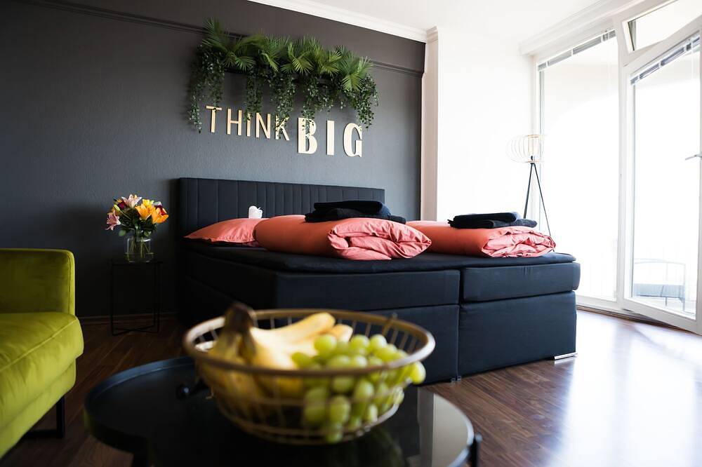 Entire apartment, Frisches Apartment 20. Stock Netflix Zentrum in Augsburg, Bavarian Swabia