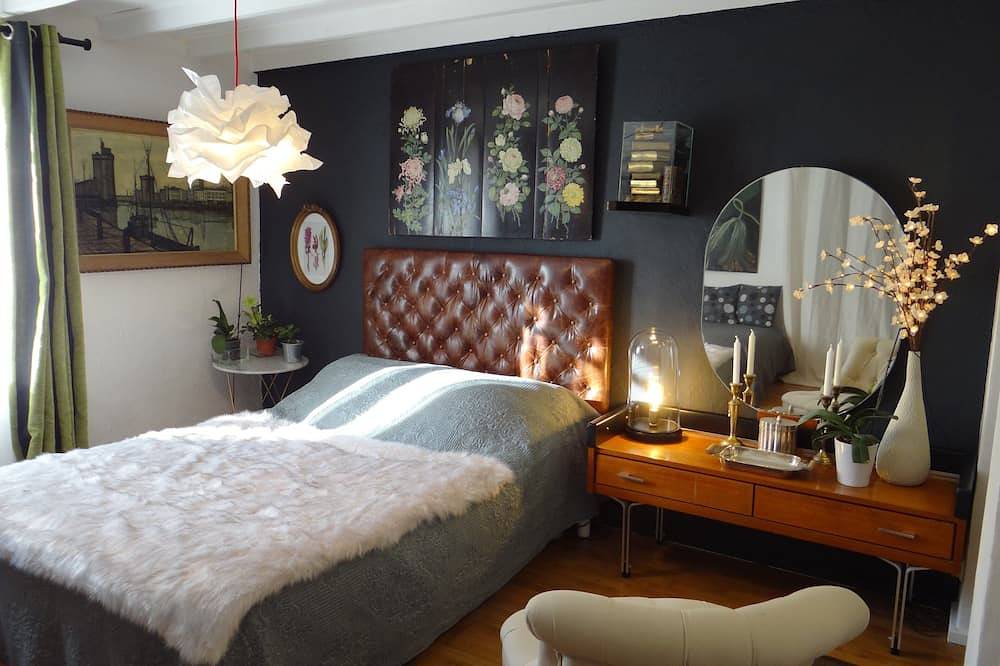 Gîte de charme ★★★★ dans ferme fortifiée du Xviii in Plats, Région de Tournon-sur-Rhône
