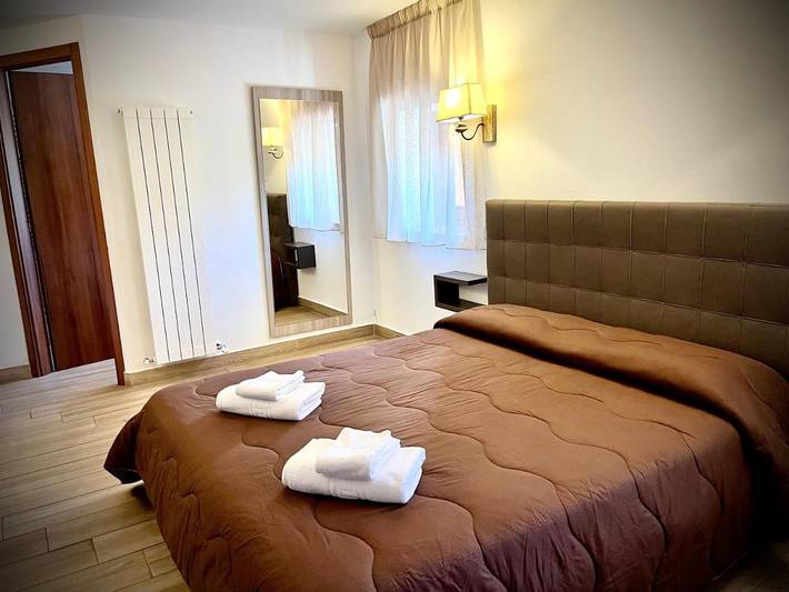 Hotel per 5 persone, con panorama e giardino, con animali domestici - 1