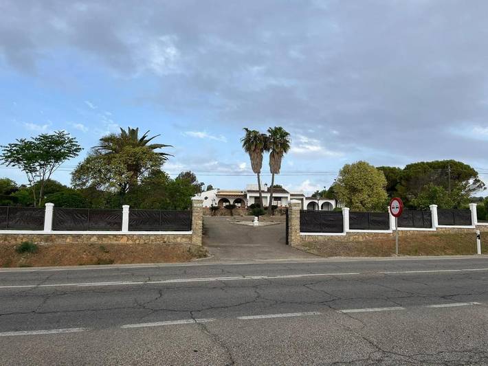 Casa rural para 12 personas, con jardín además de vistas y piscina en Campiña Sur Cordobesa - 2
