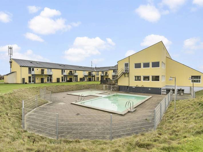 Ferienwohnung für 4 Personen, mit Terrasse und Pool in Løkken