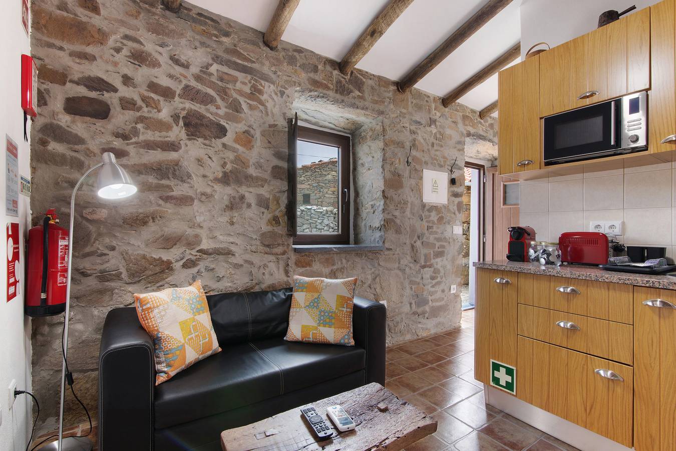 Casa rural 'Casa Das Colmeias' con vistas a la montaña, Wi-Fi y aire acondicionado in Giões, Distrito de Faro