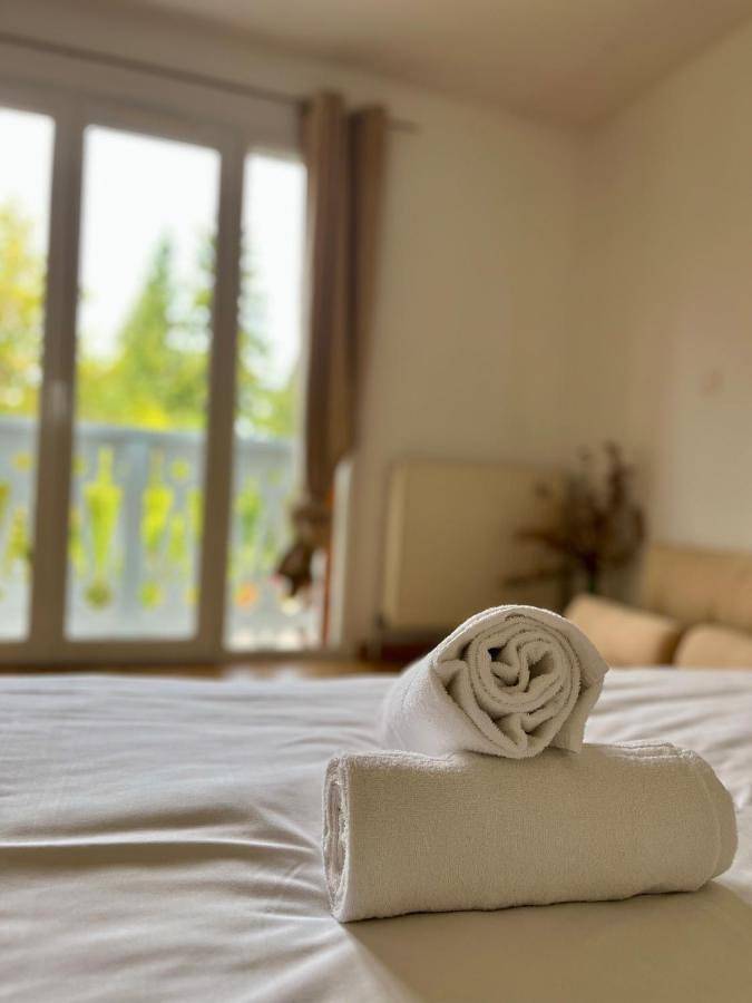 Gîte pour 2 personnes, avec jardin dans Lac de Paladru - 4