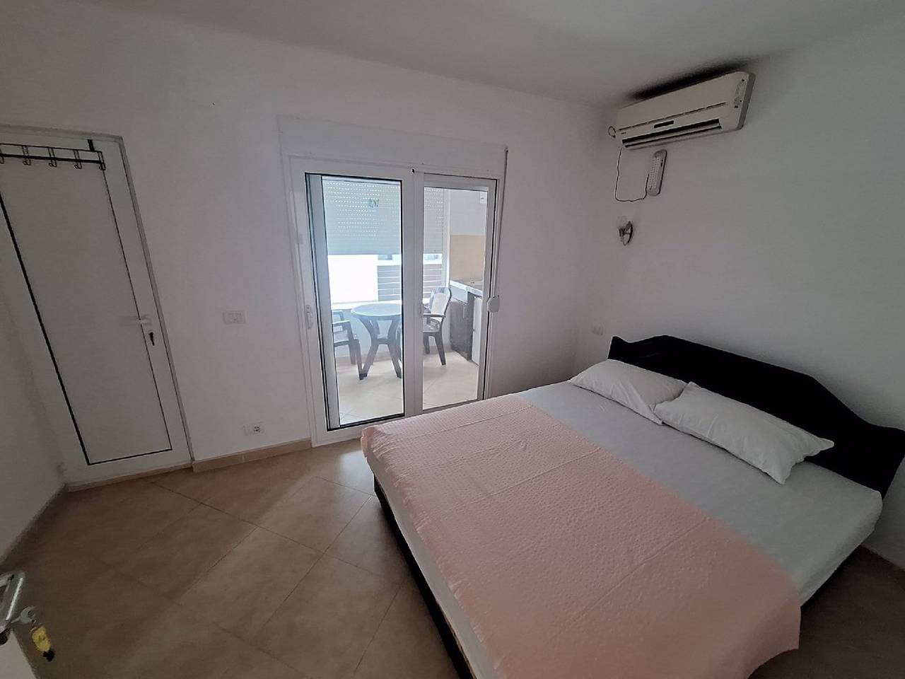 Geheel appartement, Aldina Apartments with Balcony in Donji Štoj, Opština Ulcinj