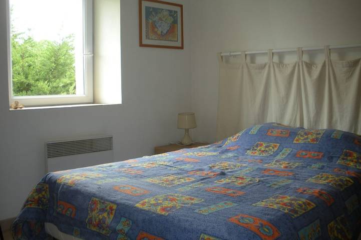 Location de vacances pour 4 personnes, avec piscine à Azerat - 3