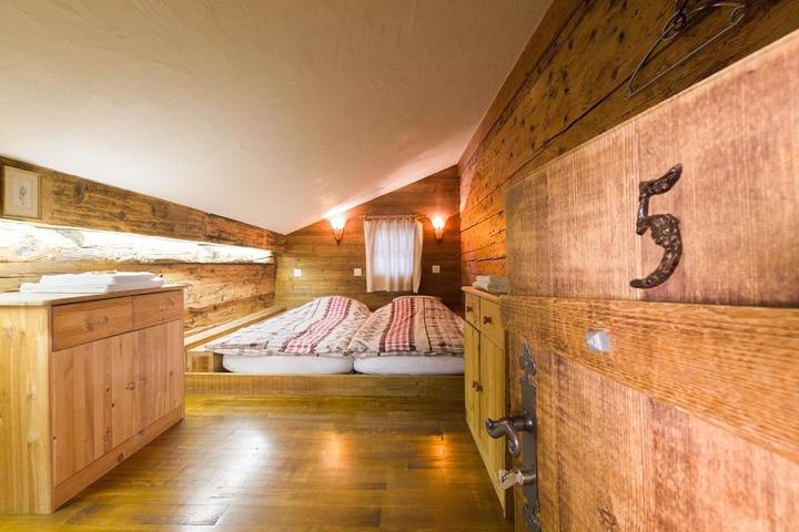 Maison d’hôte pour 3 personnes, avec jardin et jacuzzi à Ayent - 4