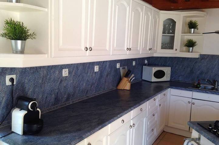 Gîte pour 12 personnes, avec jardin et piscine à Saubrigues - 4