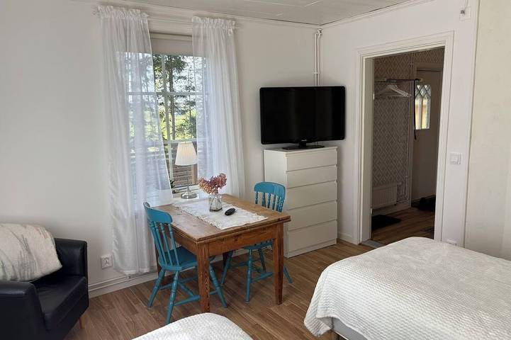 Gîte pour 2 personnes, avec jardin à Kumla - 2