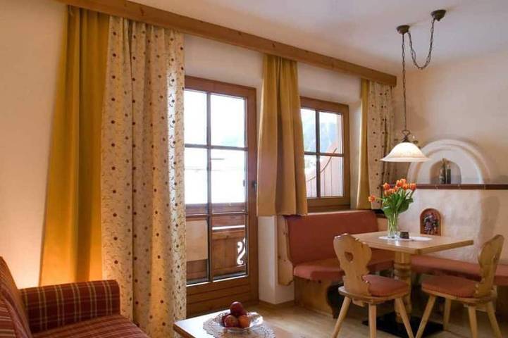 Maison d’hôte pour 4 personnes, avec Jardin et Sauna à Pertisau