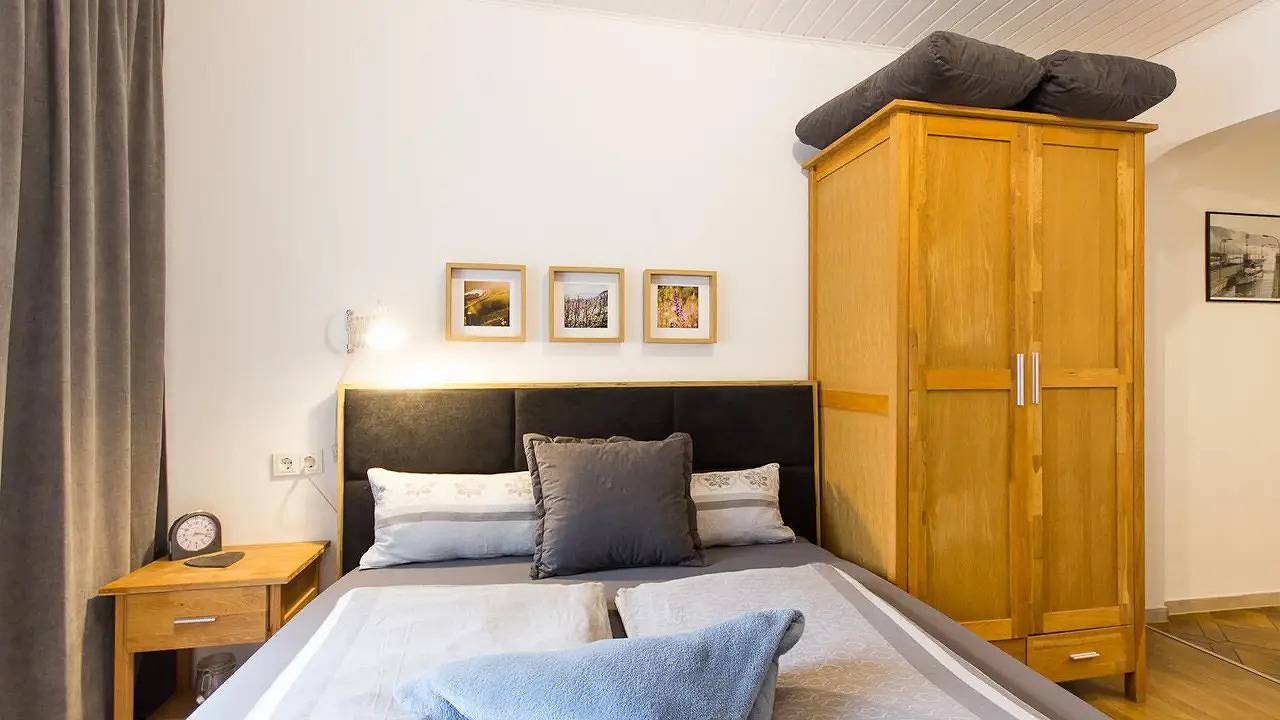 Ganze Ferienwohnung, Ferienwohnung für 2 Personen (20 m²) in Zeltingen-Rachtig in Zeltingen-Rachtig, Bernkastel-Kues & Umgebung