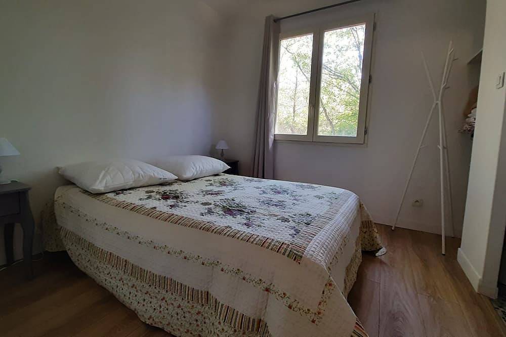 Country cottage, calm and relaxation in the sun. in Sainte-Croix-à-Lauze, Regionaler Naturpark Luberon