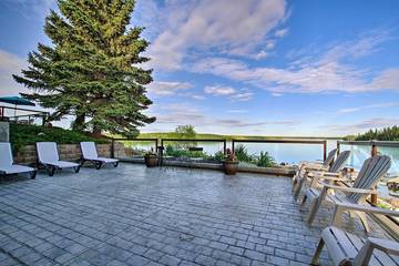 Cottage Rentals for 10 Guests in Alberta, Canada, Picture 4