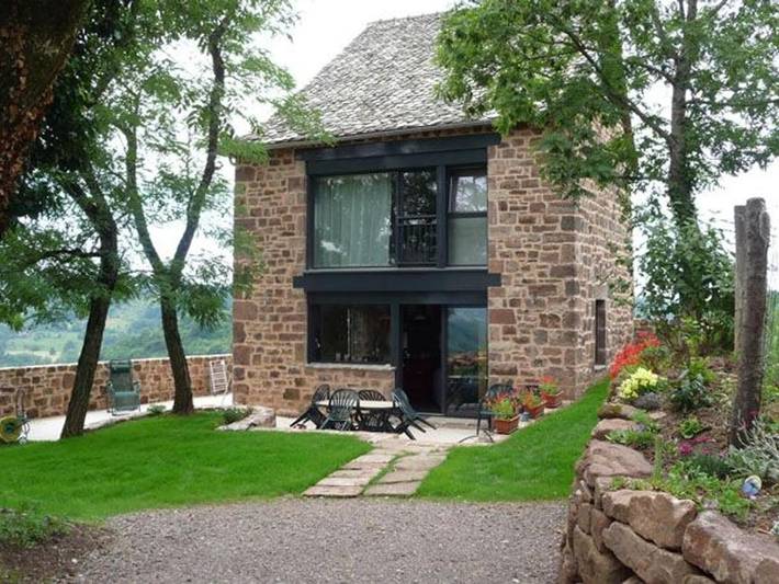 Gîte pour 4 personnes, avec terrasse à Nauviale