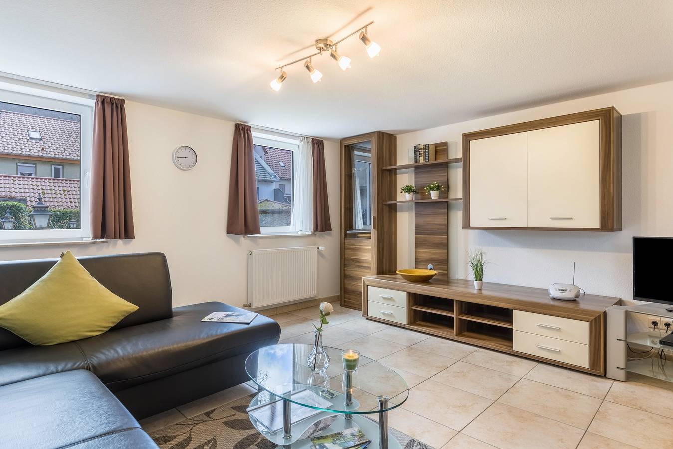 Ganze Wohnung, Ferienwohnung 'Güterstein' mit Bergblick und Wlan in Bad Urach, Albsteig Etappe 9