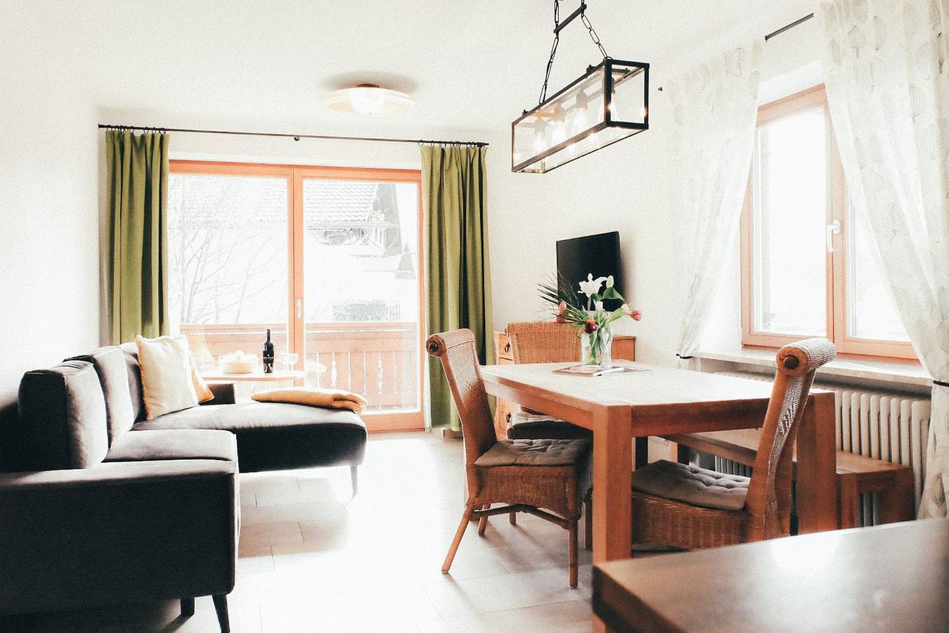 Ganze Wohnung, Luna 3, Ferienwohnung mit rundum Balkon & Schlossblick in Schwangau in Neuschwanstein, Schwangau