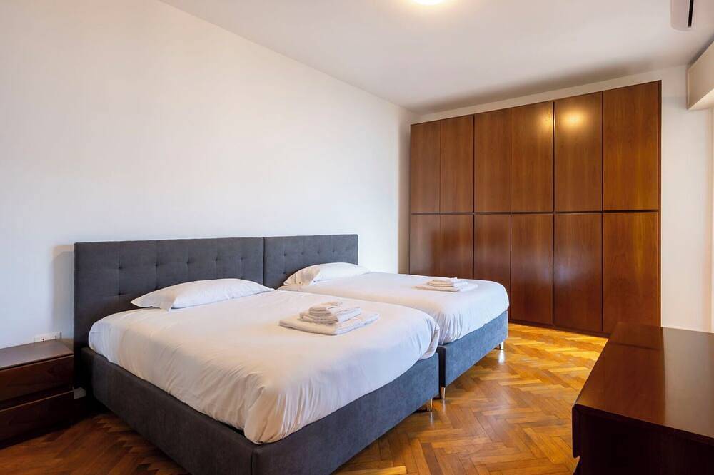 Ganze Wohnung, Angenehme Wohnung für 5 Leute mit W-Lan, Klimaanlage, Tv, Balkon und Haustiere erlaubt in Lovere, Iseosee