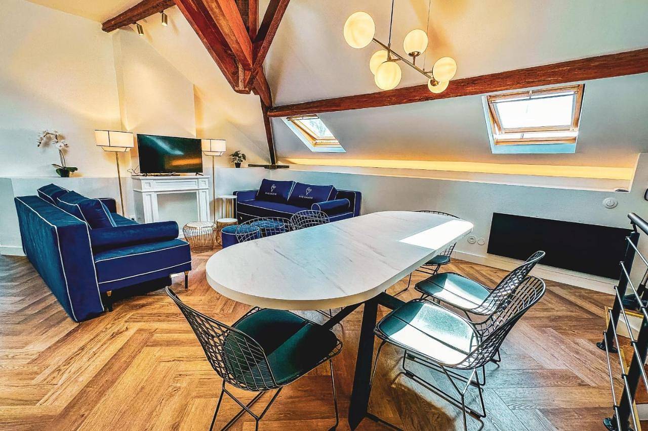 Ganze Wohnung, Bright Cocoon Top Floor - Chez Ela in Fontainebleau, Seine-et-Marne