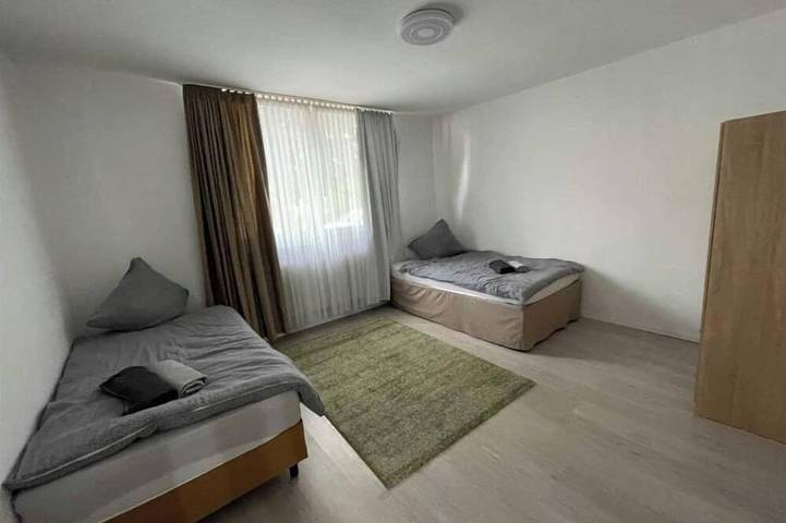 Ganze Wohnung, Wohnung Nr. 2 – Ruhig wohnen mit eigenem Hof in Finow, Eberswalde
