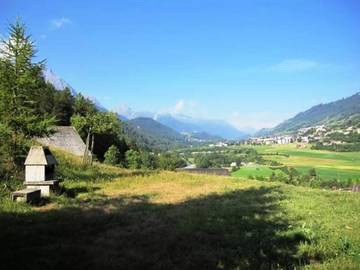 Villa for 4 Guests in Scuol, Grisons, Picture 1