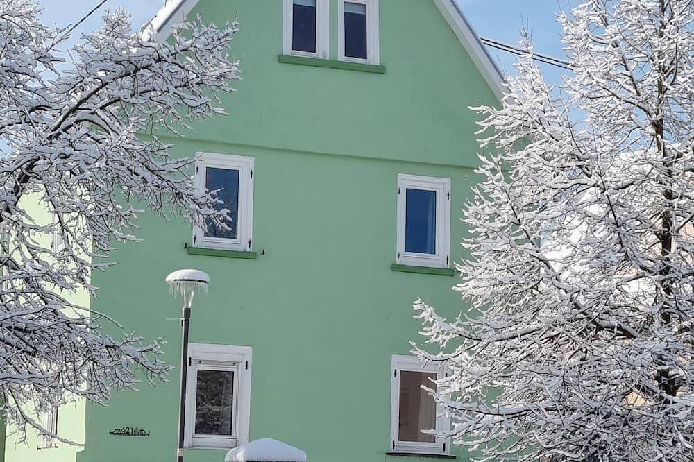 Haus am brunnen in Flacht, Lahn-Taunus