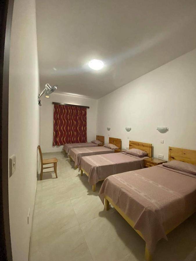 Geheel appartement, Studio Apartment with Sea View in Marsalforn, Zebbug
