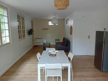 Gîte pour 4 personnes, avec jardin, animaux acceptés à Montcaret