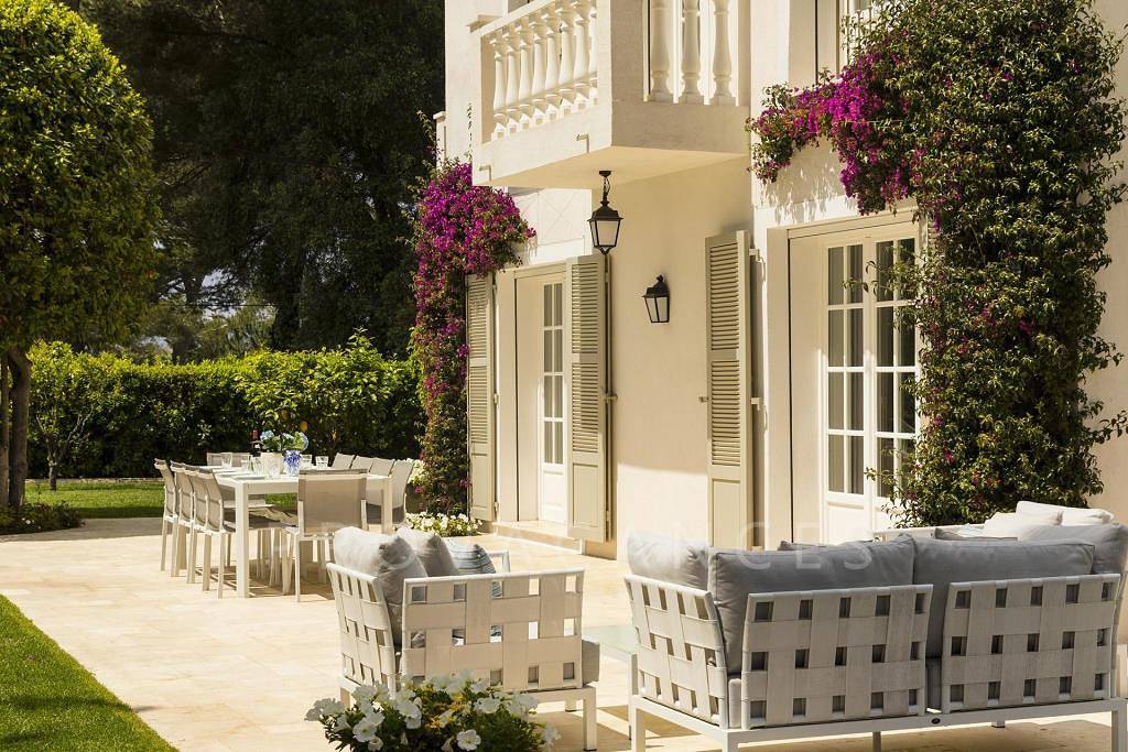 Luxury holiday house with pool on Cap d'Antibes in Antibes, Mediterranean Coast (France)