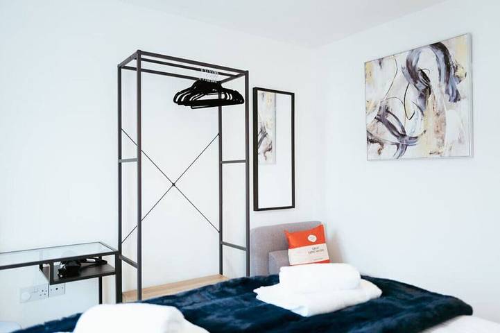 Ganze Wohnung, The Dickens Den | 1 Bed Flat in Rochester for 4 in Rochester, Kent Downs