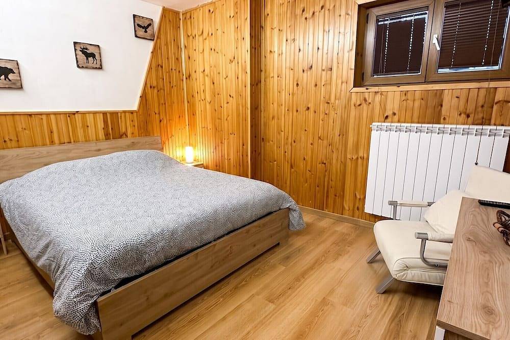 Entire apartment, Homerez - 1-Bedroom Mountain View Apartment in Roccaraso, Alto Sangro