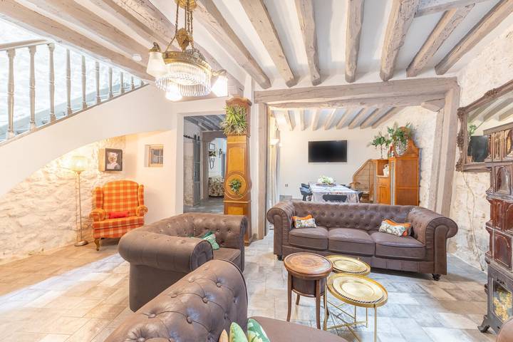 Finca 'La Casona Del Tio Pedro' mit privatem Garten, Balkon und Wlan in Cadalso de los Vidrios, Madrid Province