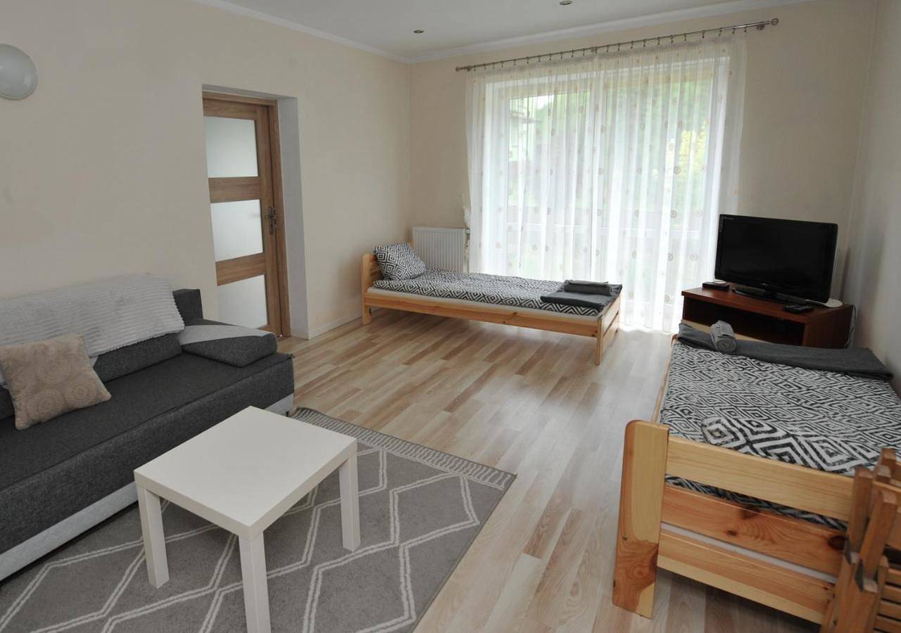 4-Bed Mixed Dormitory Room in Będzin, Śląsk