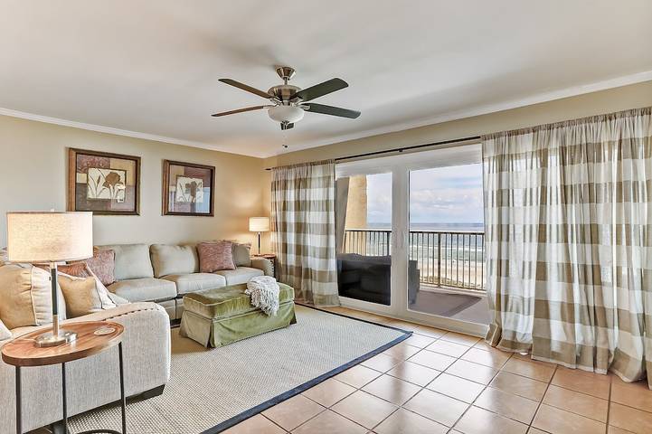 Vacation rental for 6 people, with pool and balcony in Amelia Island